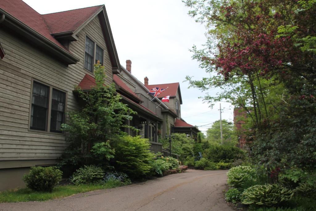 Shipwright Inn Шарлоттаун Экстерьер фото